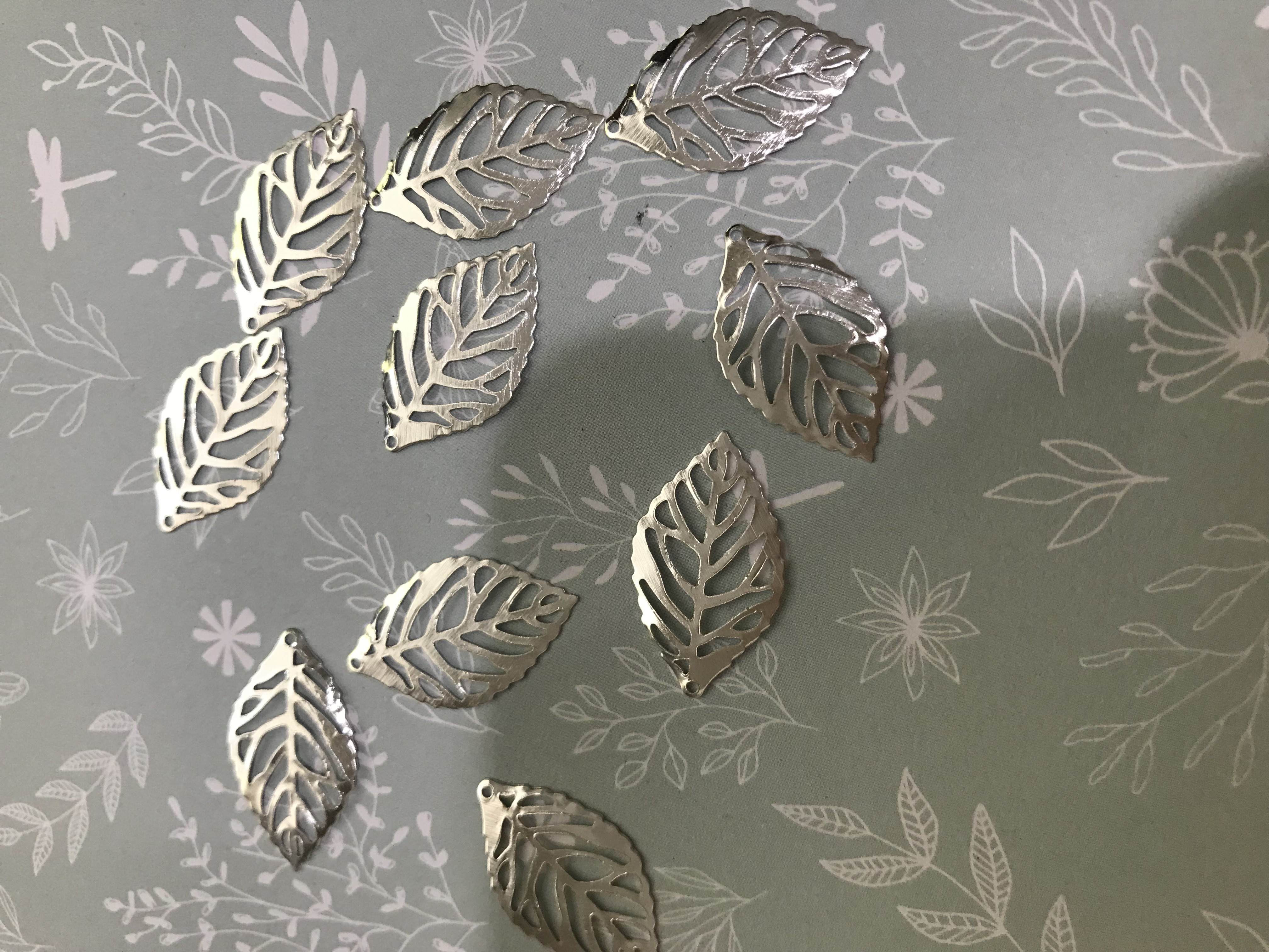 Silver Toned Filigree 20x15mm Leaf Charms