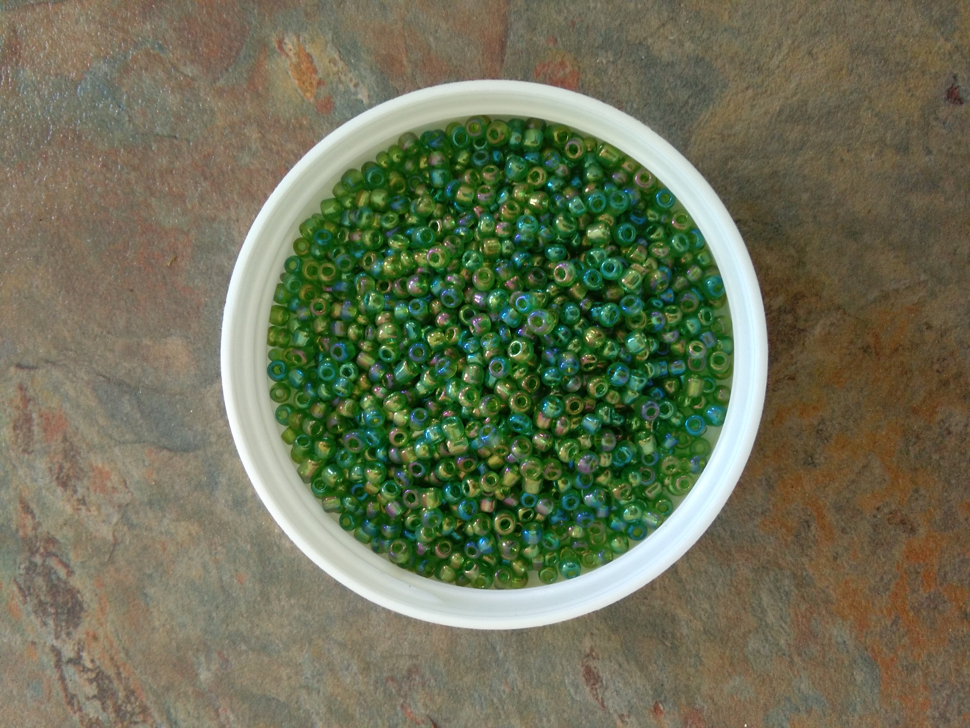 Rainbow Green 8/0 Seed Beads