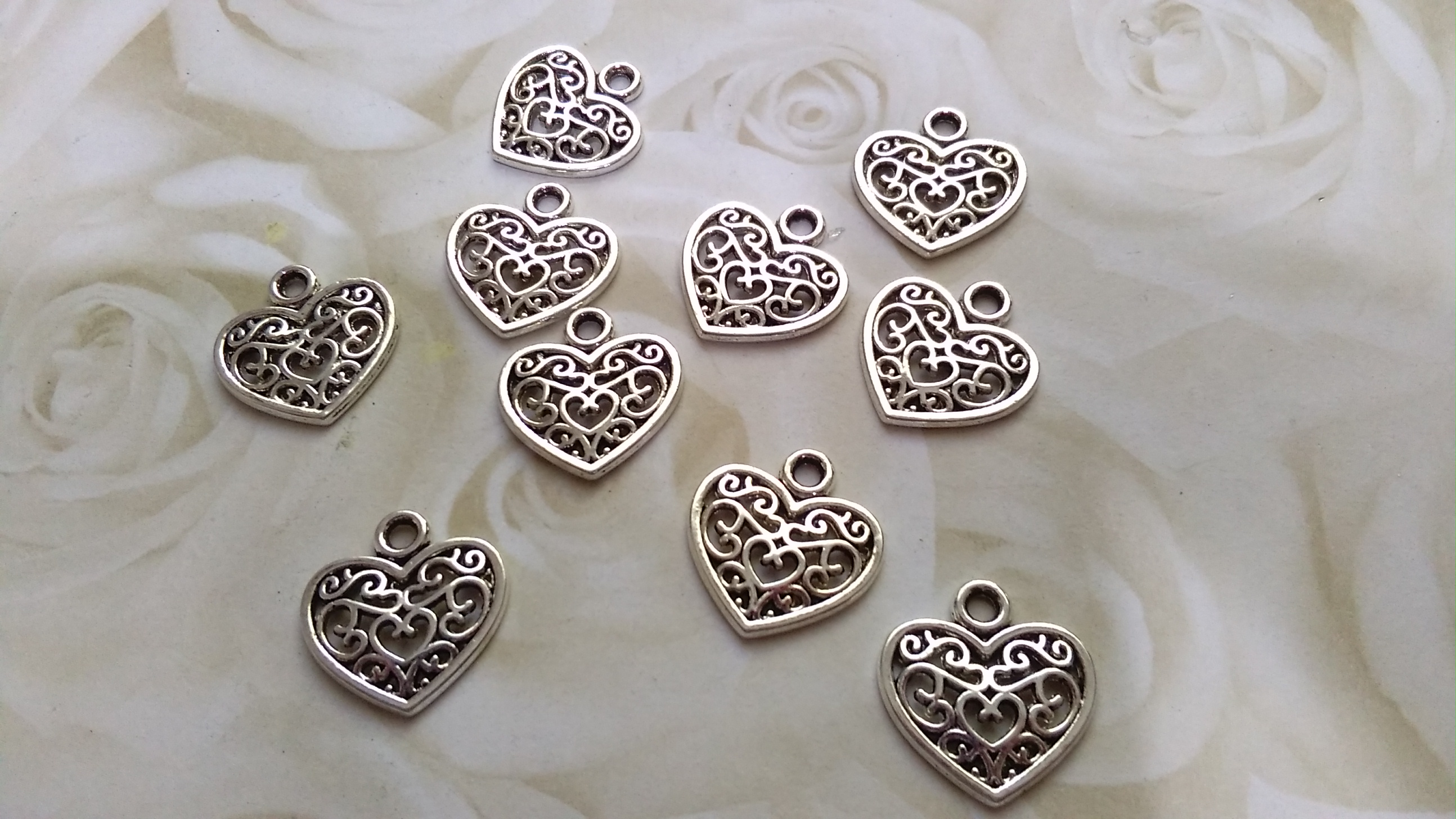 Tibetan Silver Lattice Heart Patterned Heart 15mm Charms